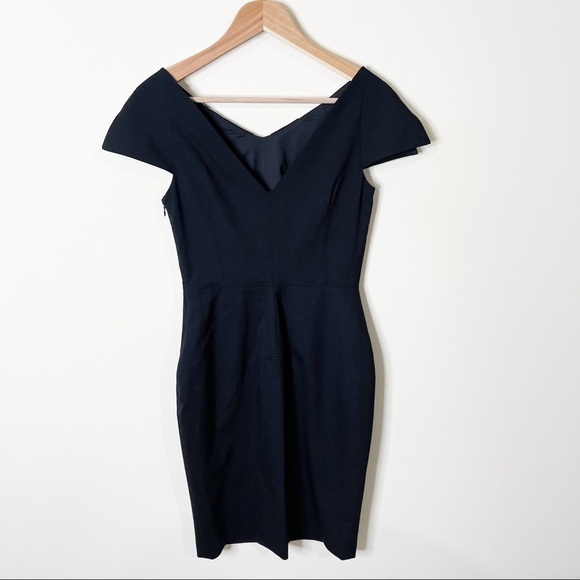 Club Monaco Black Wool V-Neck Split Short Sleeves Sheath Dress Size 4 US - Picture 5 of 7